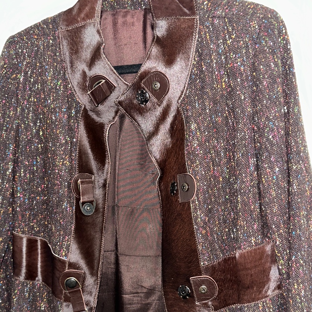 Elegant Brown Women's Coat - Picture 6 of 13